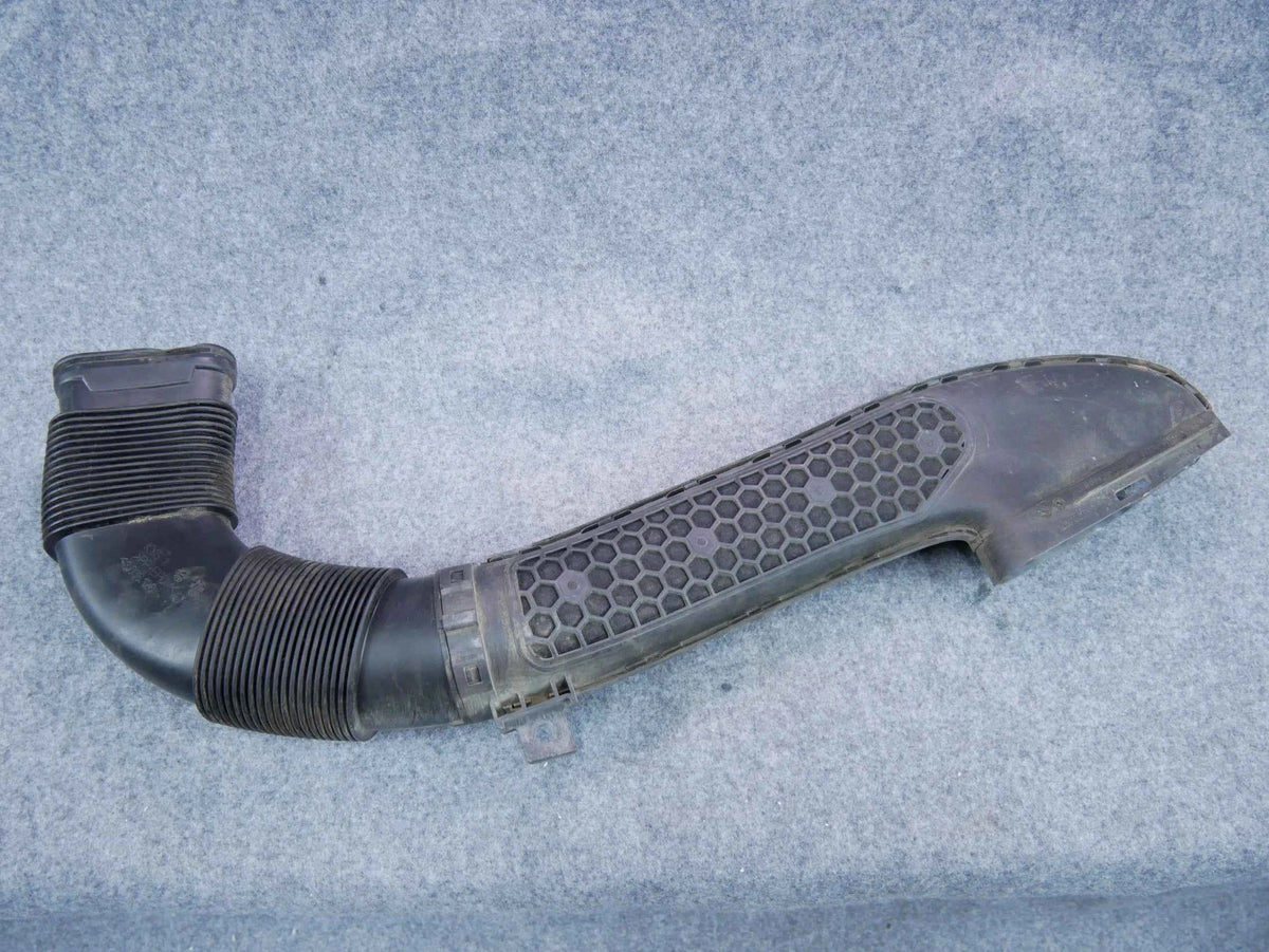 Rura kanał dolot powietrza A2640900400 Mercedes C300 W205