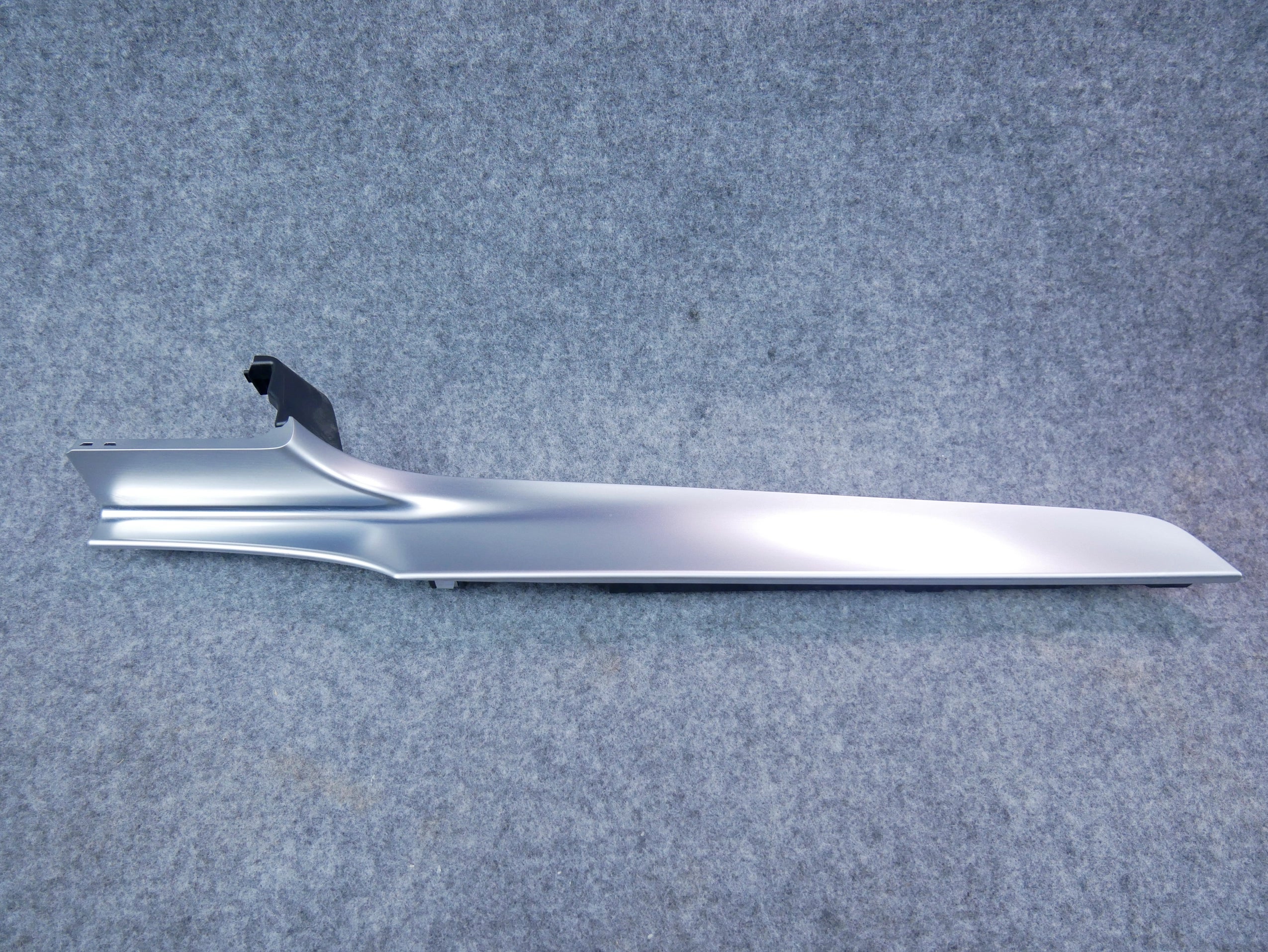 Listwa dekor ozdobny konsoli A2056800171 Mercedes C-klasa W205