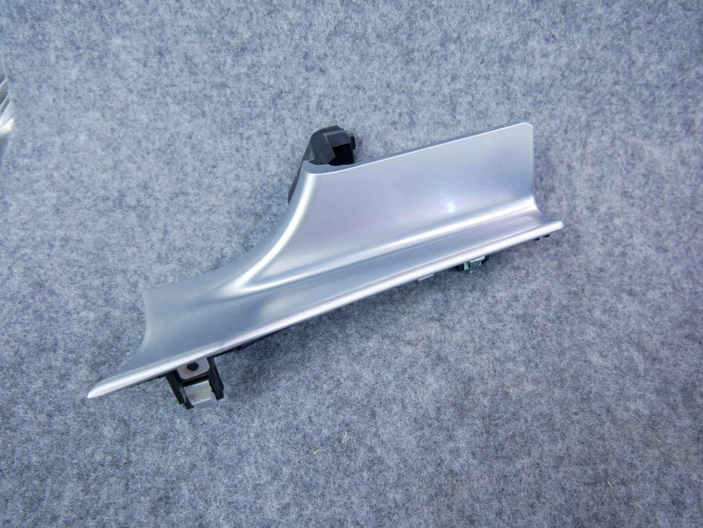 Listwa dekor konsoli A2056800071 Mercedes C-klasa W205