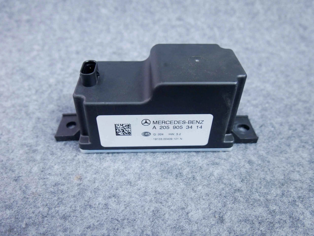 Przetwornik napięcia A2059053414 Mercedes C300 W205