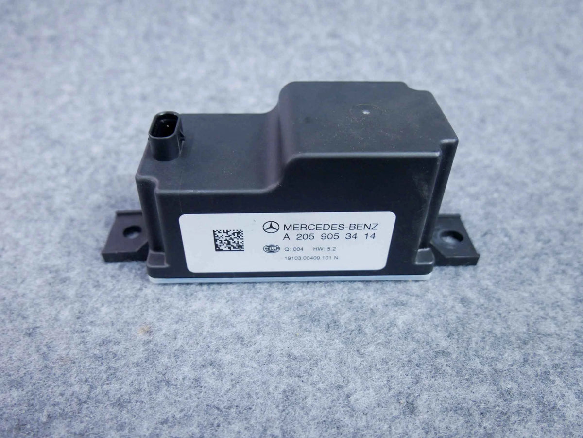 Przetwornik napięcia A2059053414 Mercedes C300 W205