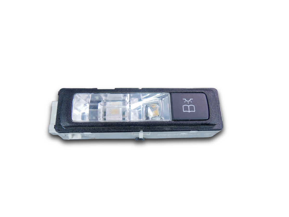 Lampka kabinowa tył prawa czarna A0009069005 Mercedes C300 W205