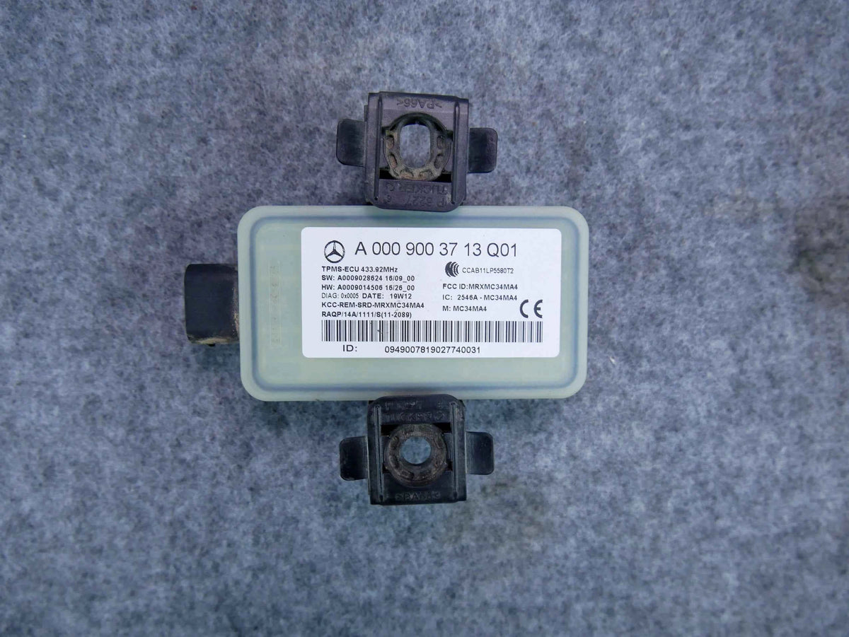 Moduł ciśnienia opon TPMS A0009003713 Mercedes C-klasa C300 W205