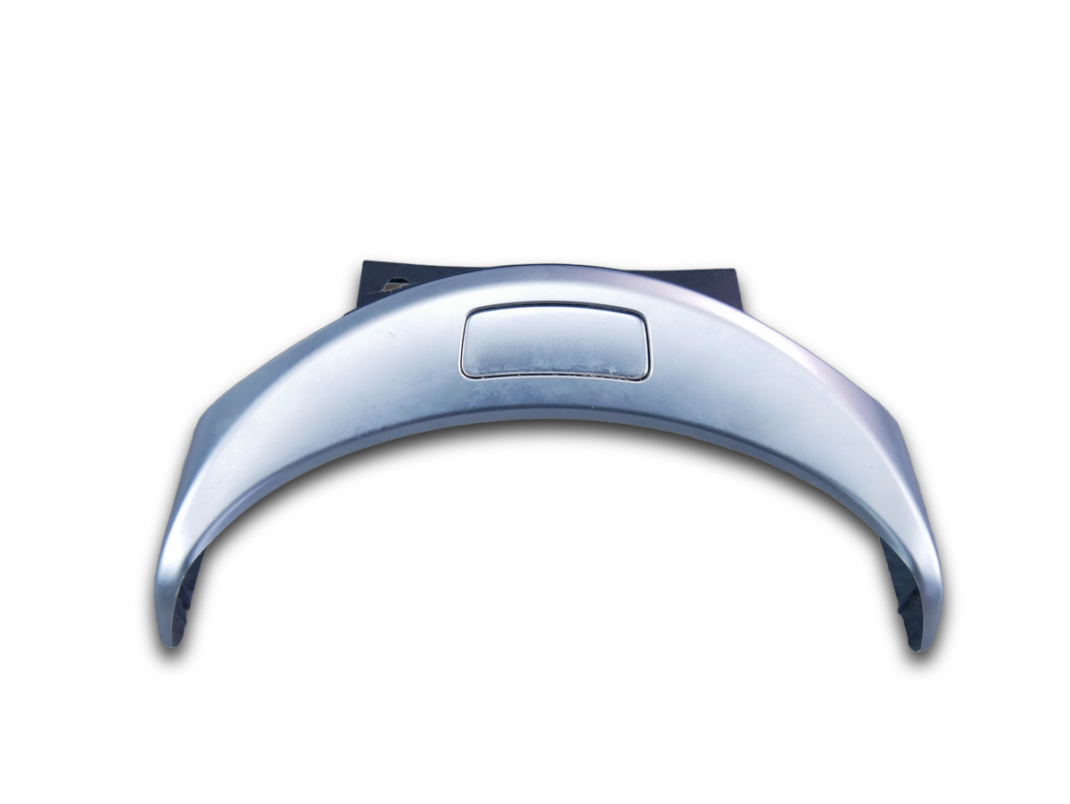 Listwa przycisk otwarcia schowka A2056803711 Mercedes C-klasa C300 W205