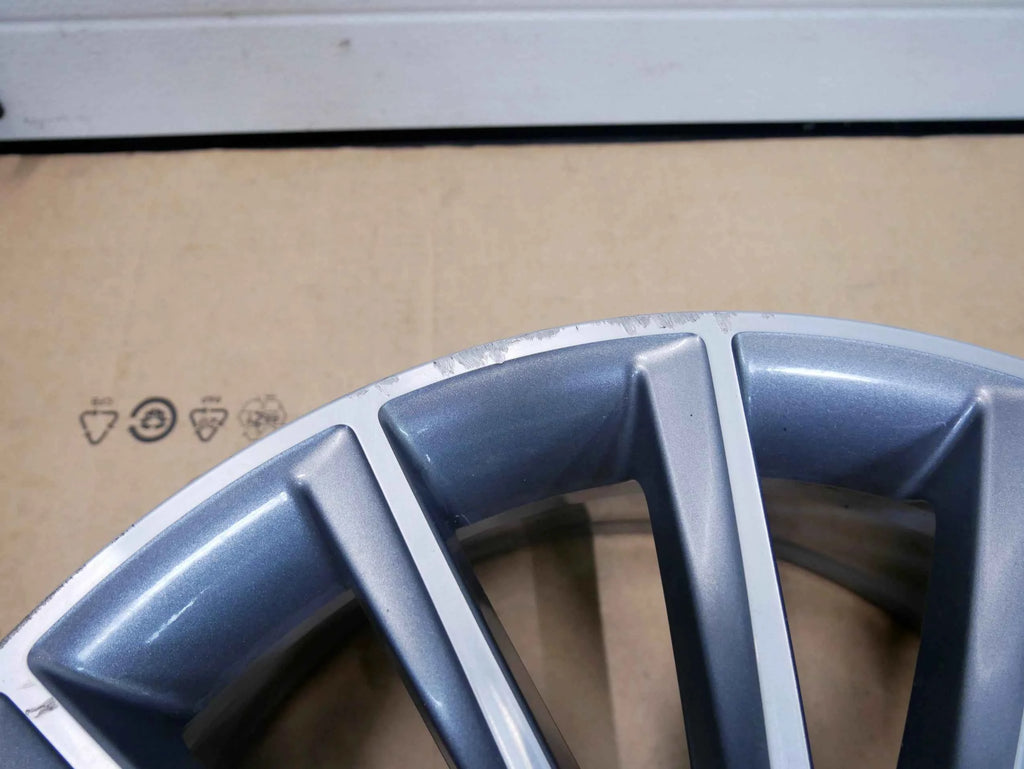 Felga OEM 19' cali ET44 7.5Jx19H2 A2054011300 Mercedes C-klasa W205 AMG