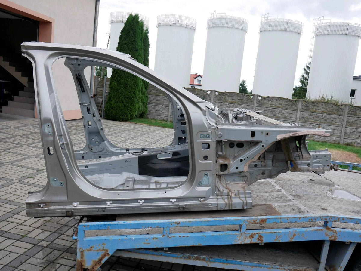 Ćwiartka przód przednia prawa długa Mercedes C-klasa C300 W205