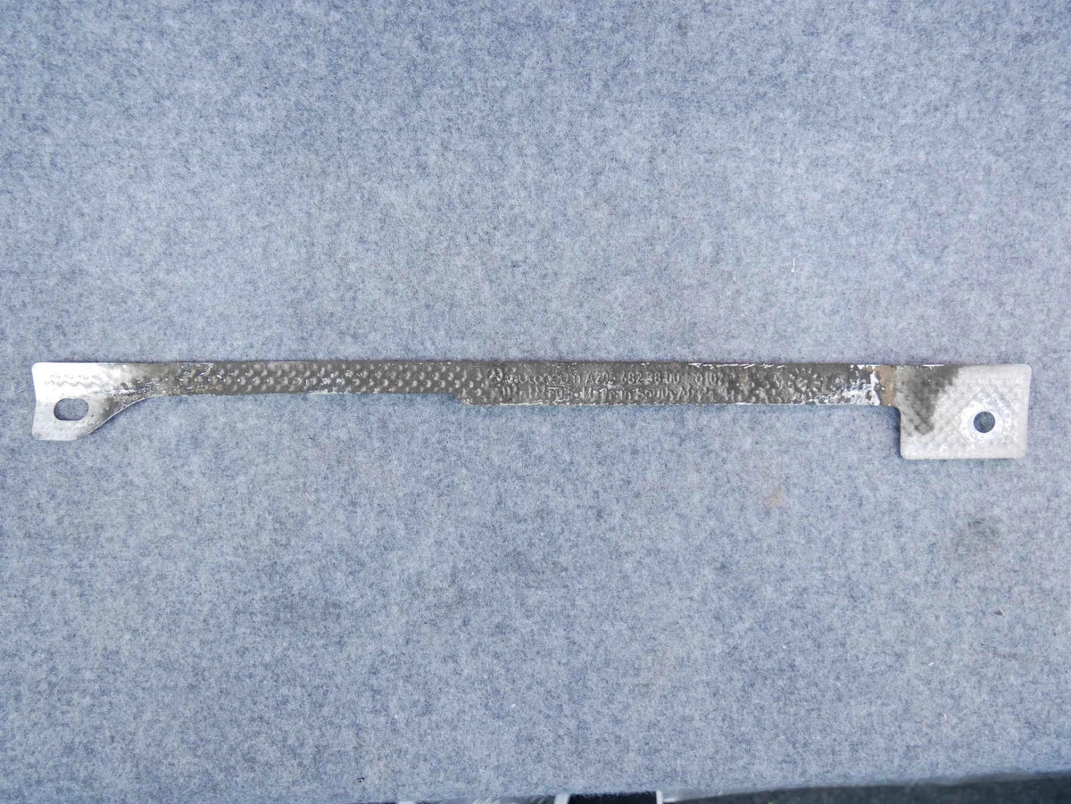 Osłona termiczna podwozia A2056823800 Mercedes C-klasa C300 W205