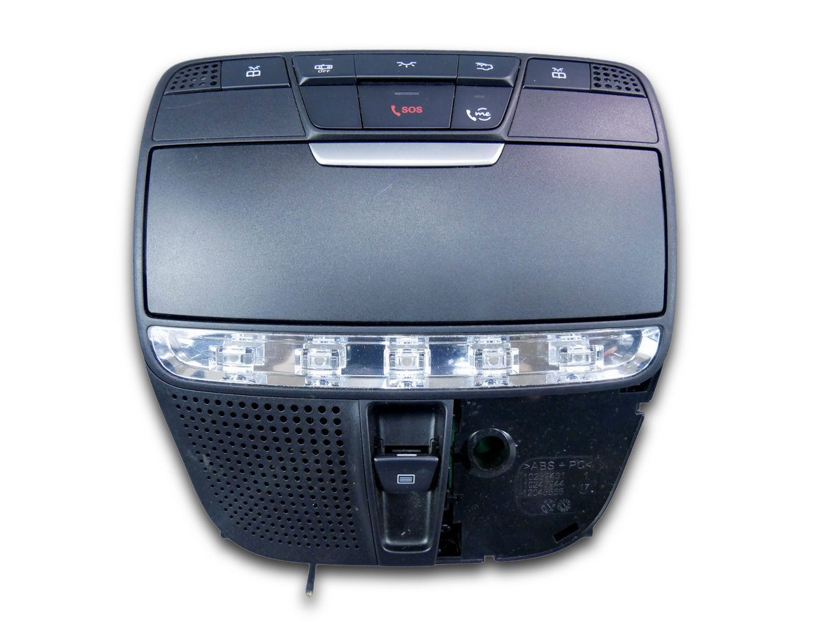 Lampa kabinowa podsufitki czarna A0009004017 Mercedes C-klasa C300 W205