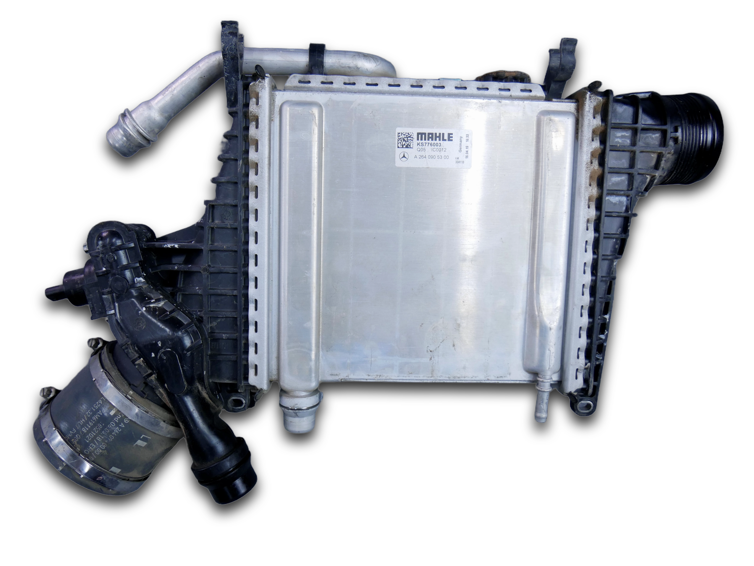 Chłodnica powietrza intercooler A2640905300 Mercedes C300 W205