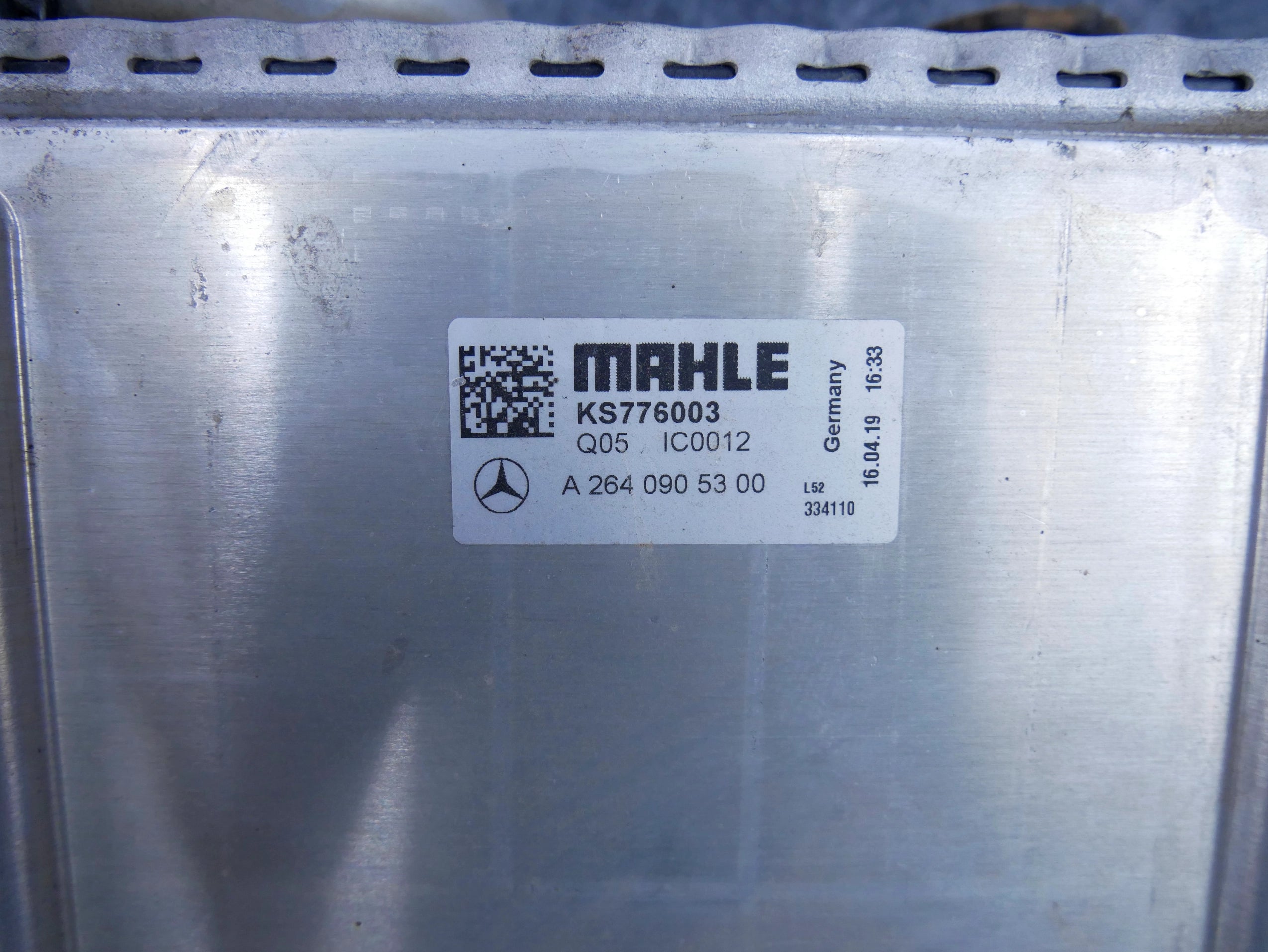 Chłodnica powietrza intercooler A2640905300 Mercedes C300 W205