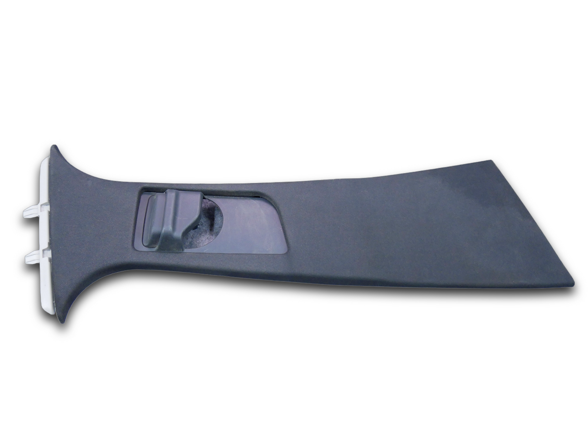 Osłona słupka środkowego prawa czarna A2056905407 Mercedes C-klasa W205
