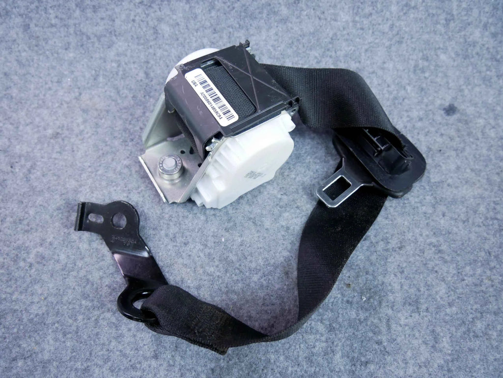 Pas bezpieczeństwa tylny środkowy A2058601485 Mercedes C-klasa C300 W205