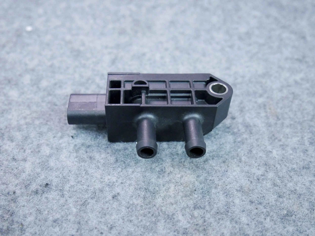 Czujnik różnicy ciśnień DPF NOWY OEM 04L906051L VW AUDI SKODA