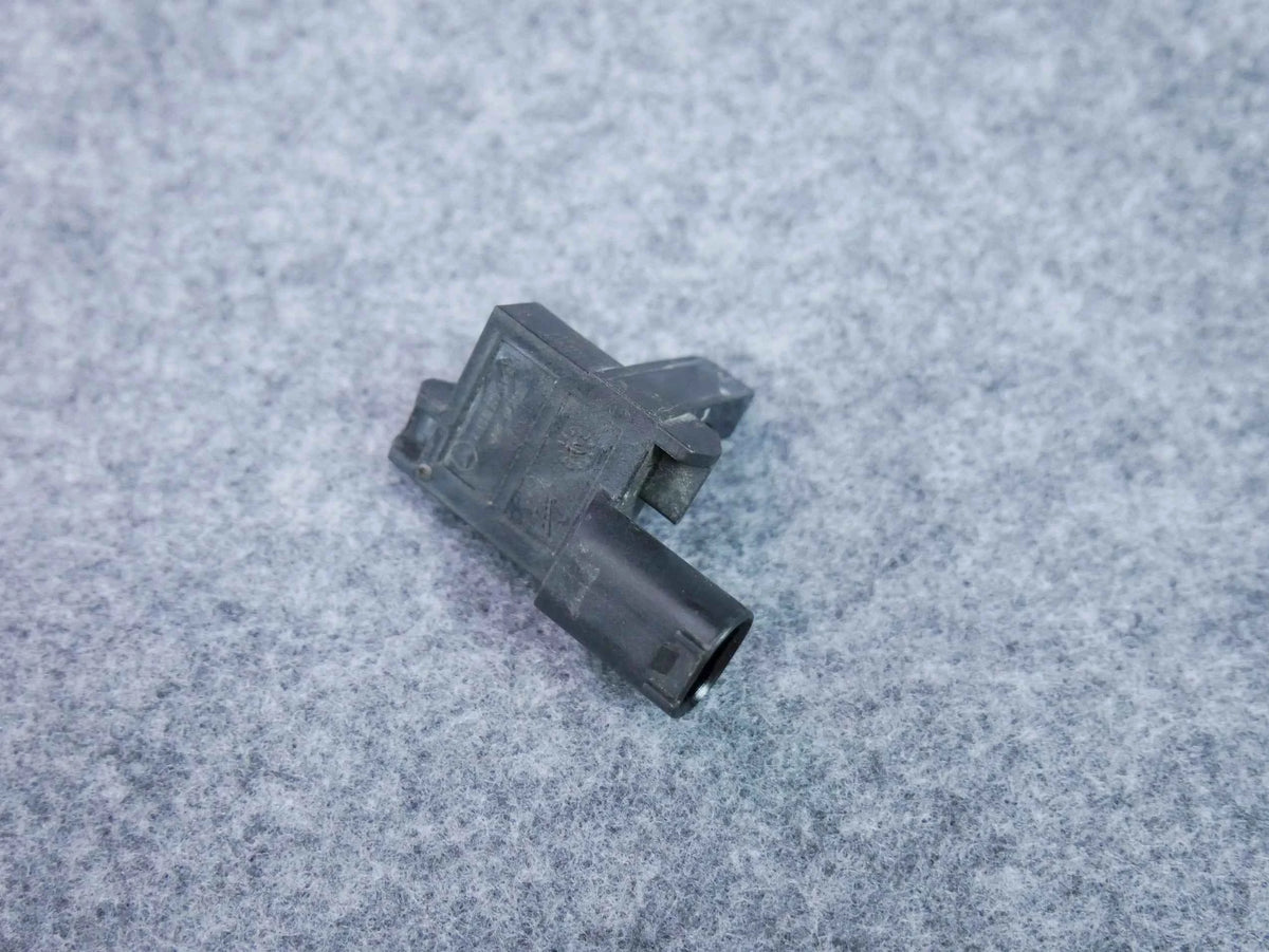 Lampka klamki światłowód A0998200183 Mercedes C-klasa C300 W205