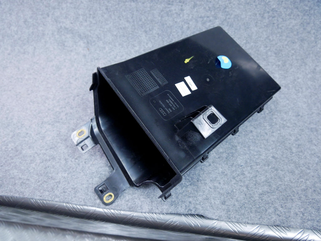Schowek Kierowcy Deski Rozdzielczej 4K1857925 Audi A6 C8 A7 4K