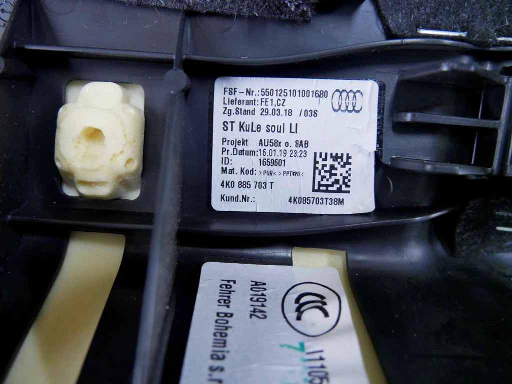 Boczek Kanapy Tył Lewy Skóra 4K0885703T Audi A6 C8 A7 4K Oparcie Lewe