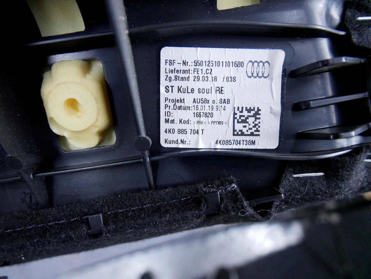 Boczek Kanapy Tył Prawy Skóra 4K0885704T Audi A6 C8 A7 4K