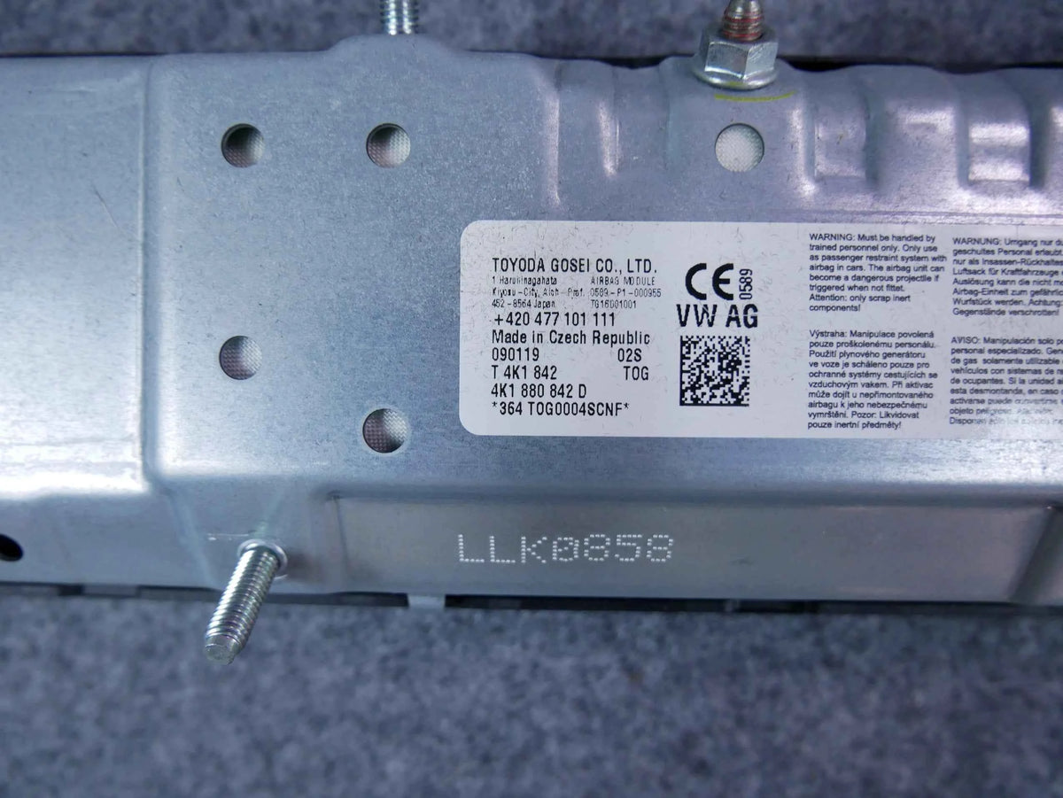 Poduszka Airbag Kolanowa Pasażera Prawa 4K1880842D Audi A6 C8 A7 4K
