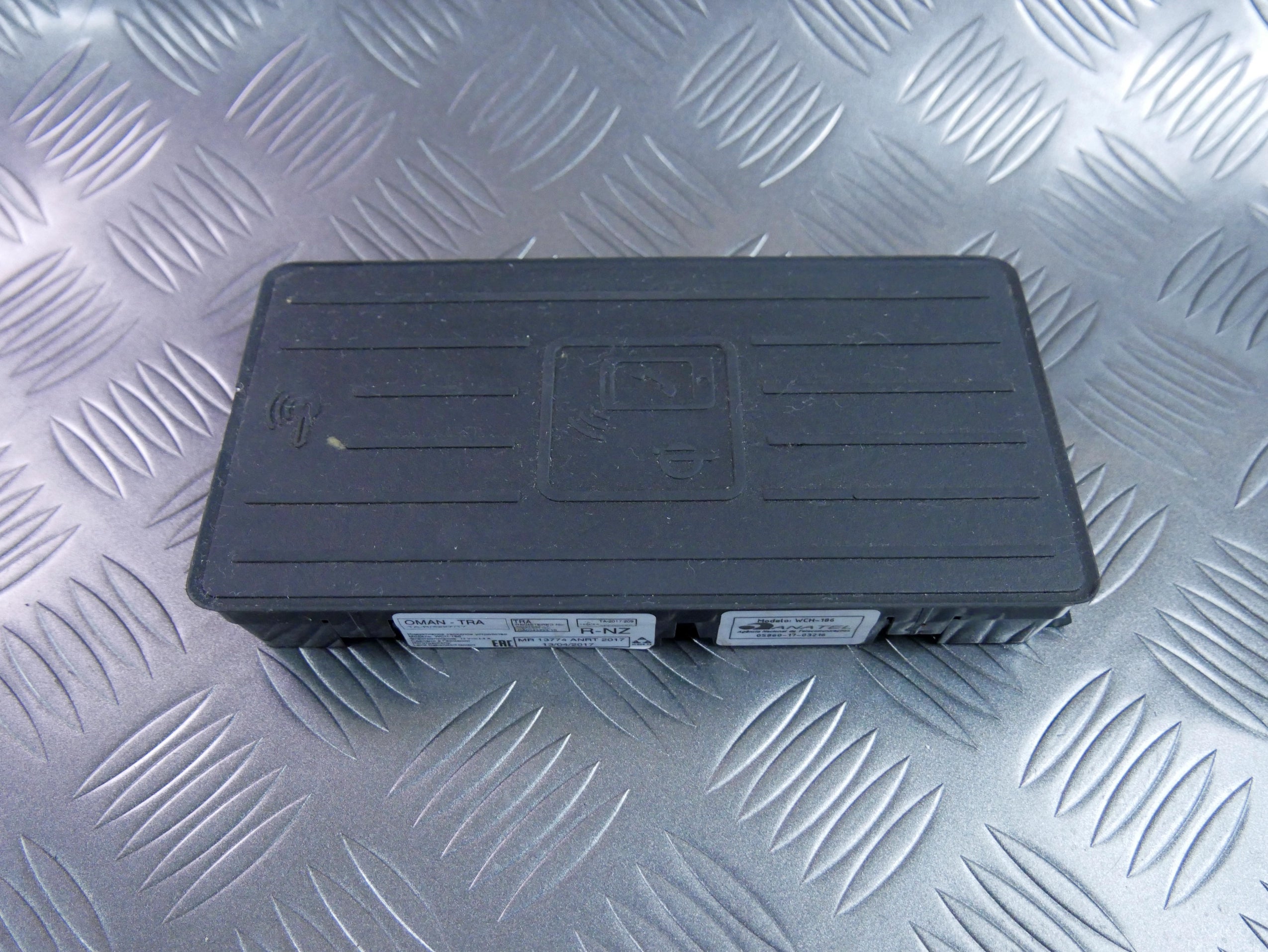 Ładowarka Indukcyjna Moduł Telefonu 4K0035502A Audi A6 C8 A7 4K Phone Box OEM