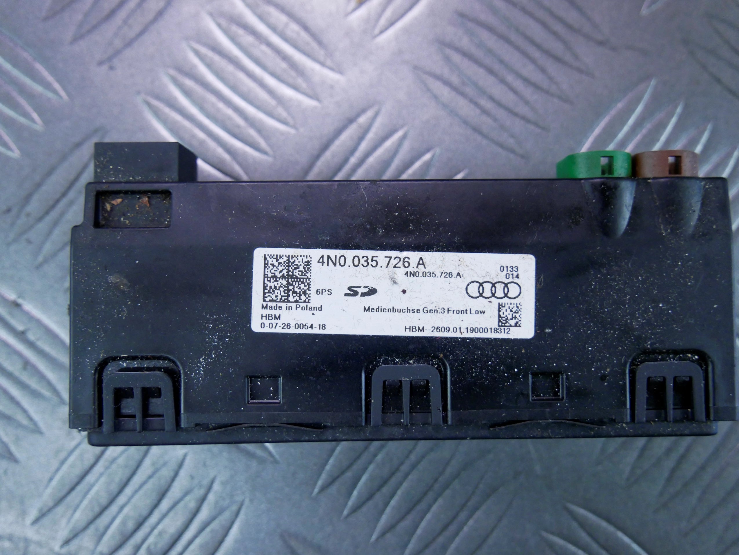 Gniazdo Port USB SD Interfejs 4N0035726A Audi A6 C8 A7 4K A8 D5 Q8 E-Tron