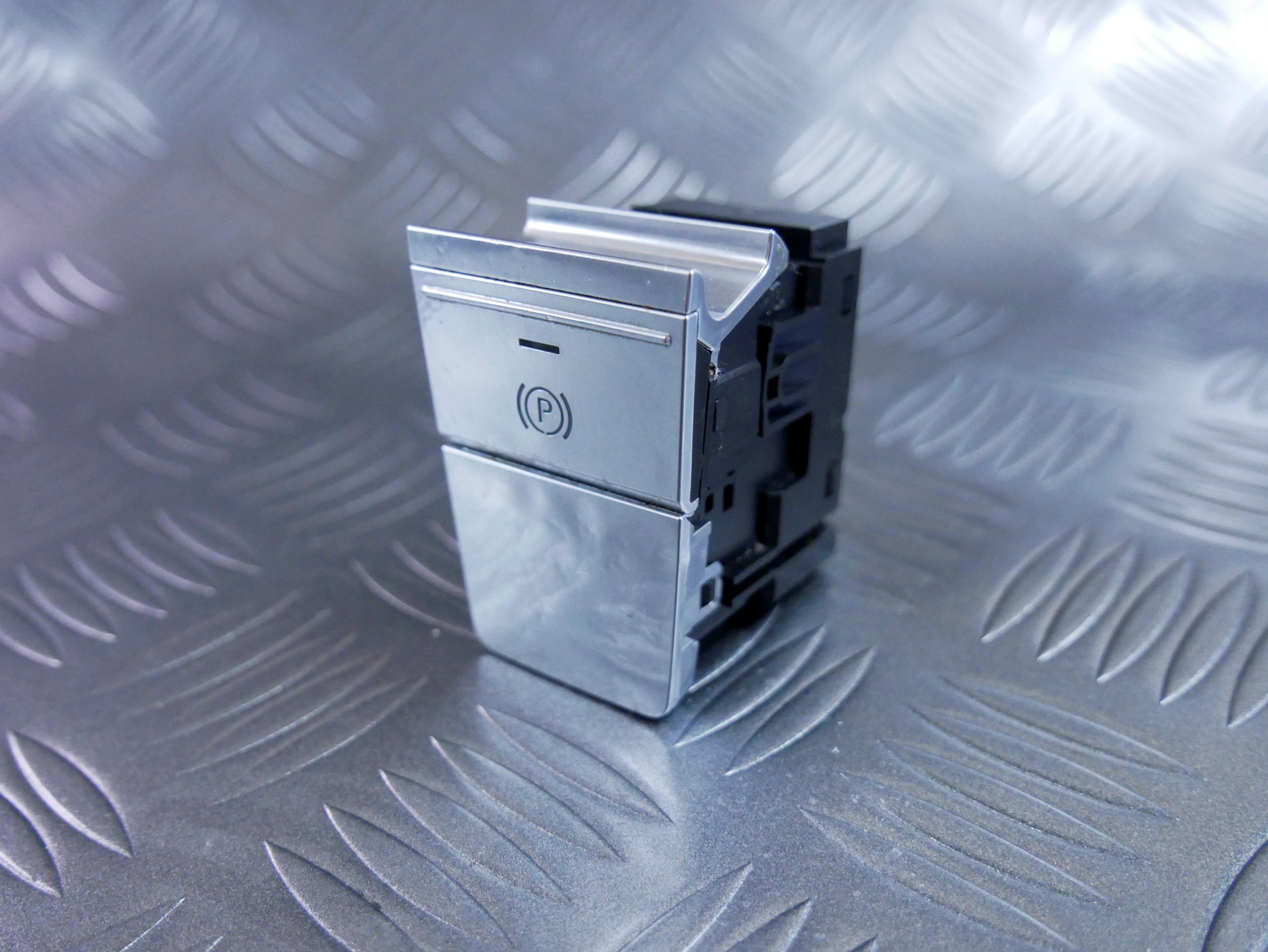 Przełącznik Hamulca Ręcznego Auto Hold 4K0927225C Audi A6 C8 A7 4K Q7 Q8 OEM