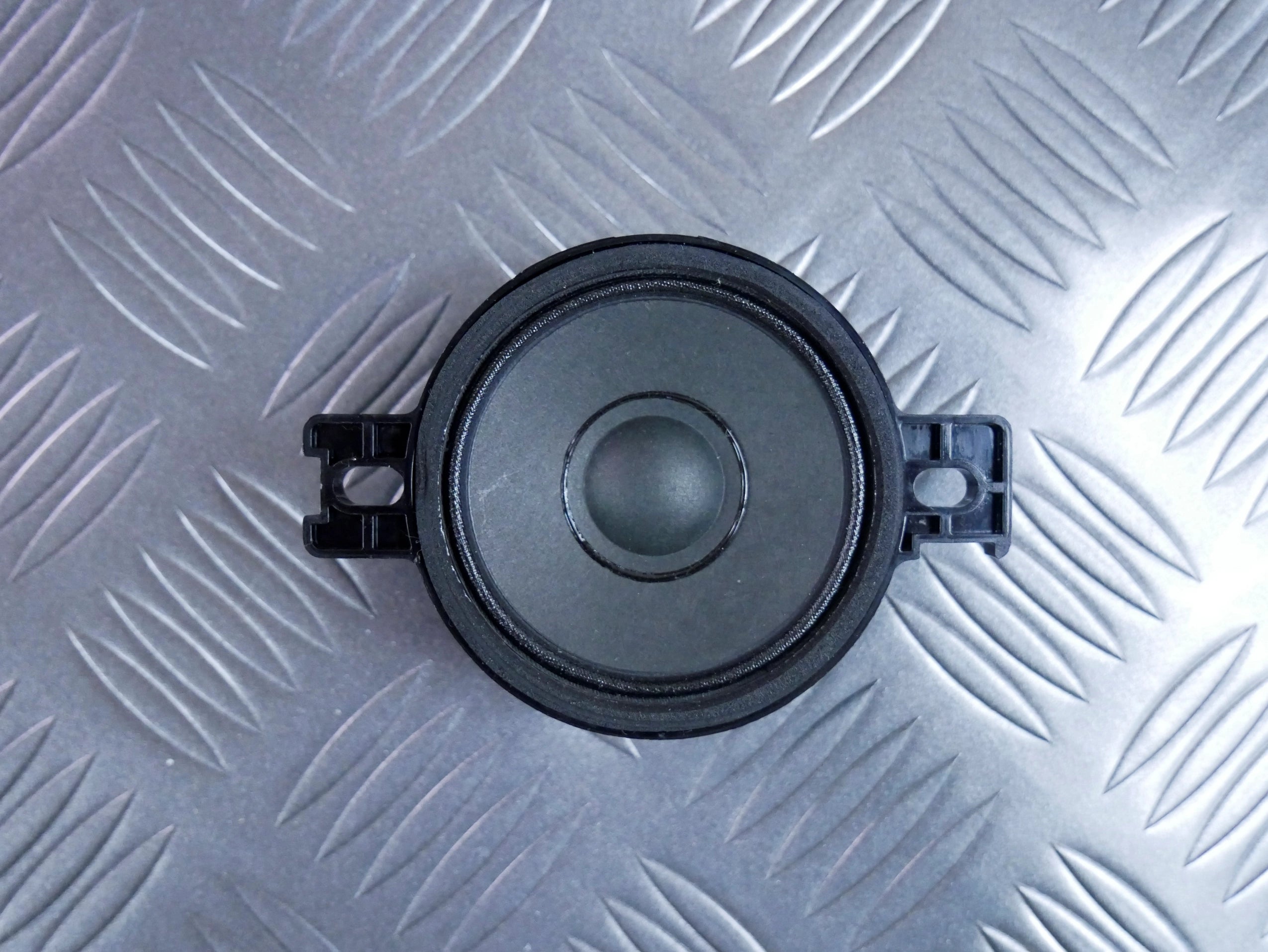 Głośnik Deski eCall Środkowy 4M0035454A Audi A6 C8 A7 4K A4 B9 Q5 Q7 Q8 OEM