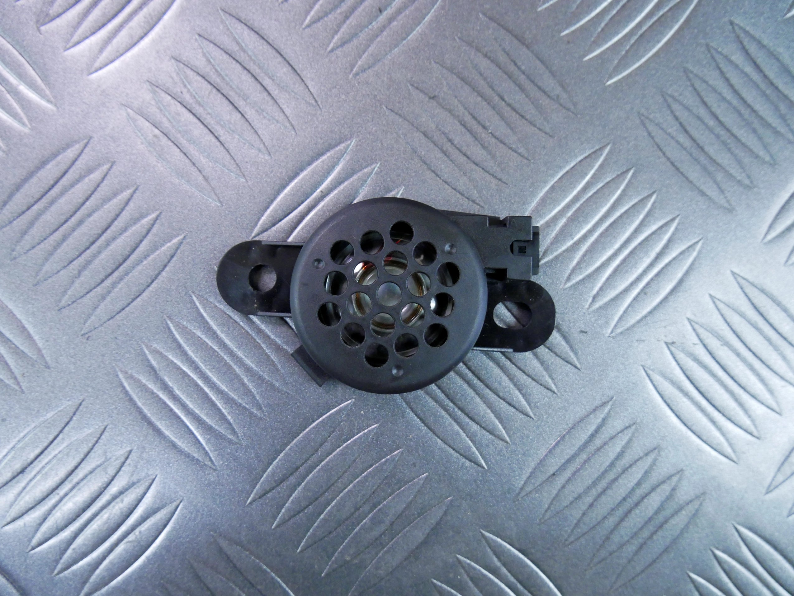 Głośnik Czujników Parkowania PDC Buzzer 5Q0919279 Audi A7 4K A6 C8 Q5 Q7 VW