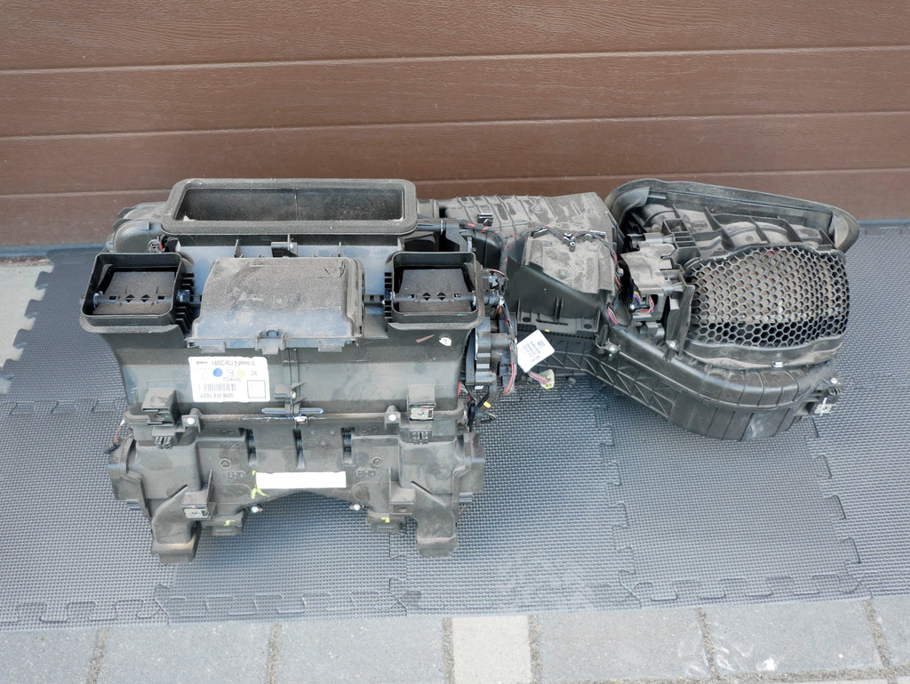 Nagrzewnica Wymiennik Ciepła A2058308605 Mercedes C W205 S205 GLC X253 OEM