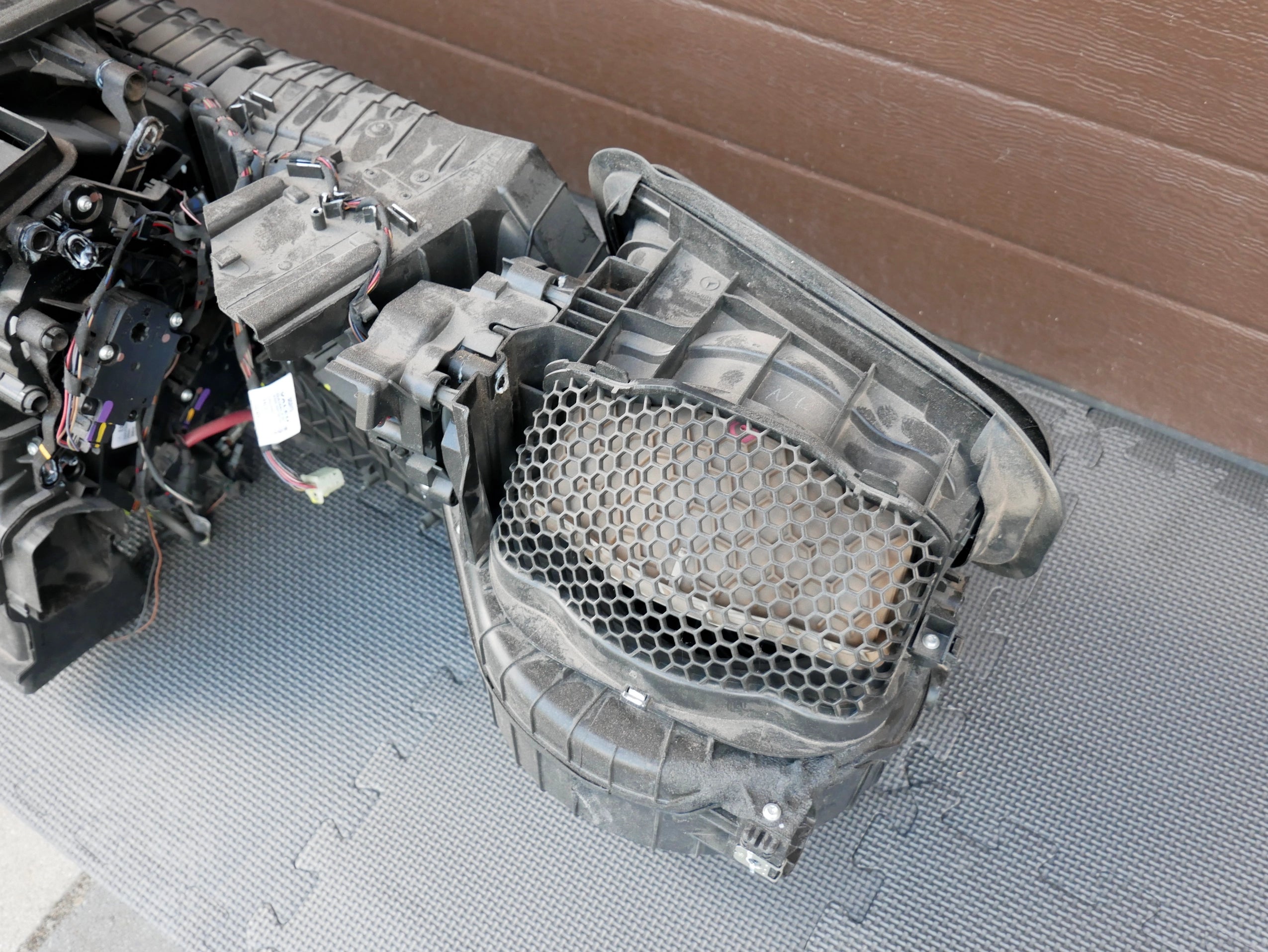 Nagrzewnica Wymiennik Ciepła A2058308605 Mercedes C W205 S205 GLC X253 OEM