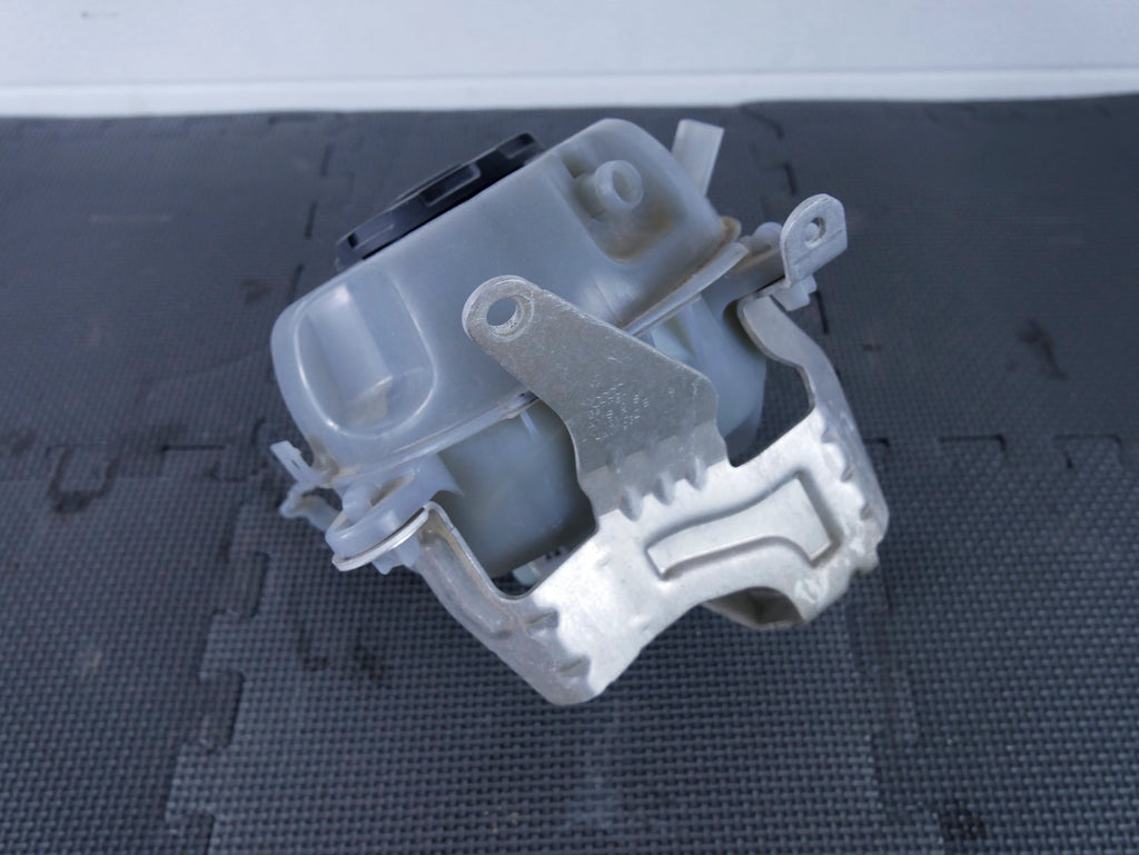 Zbiornik Wyrównawczy Płynu Chłodzącego 4K0121405N Audi A7 4K8 A6 C8 Q8 OEM