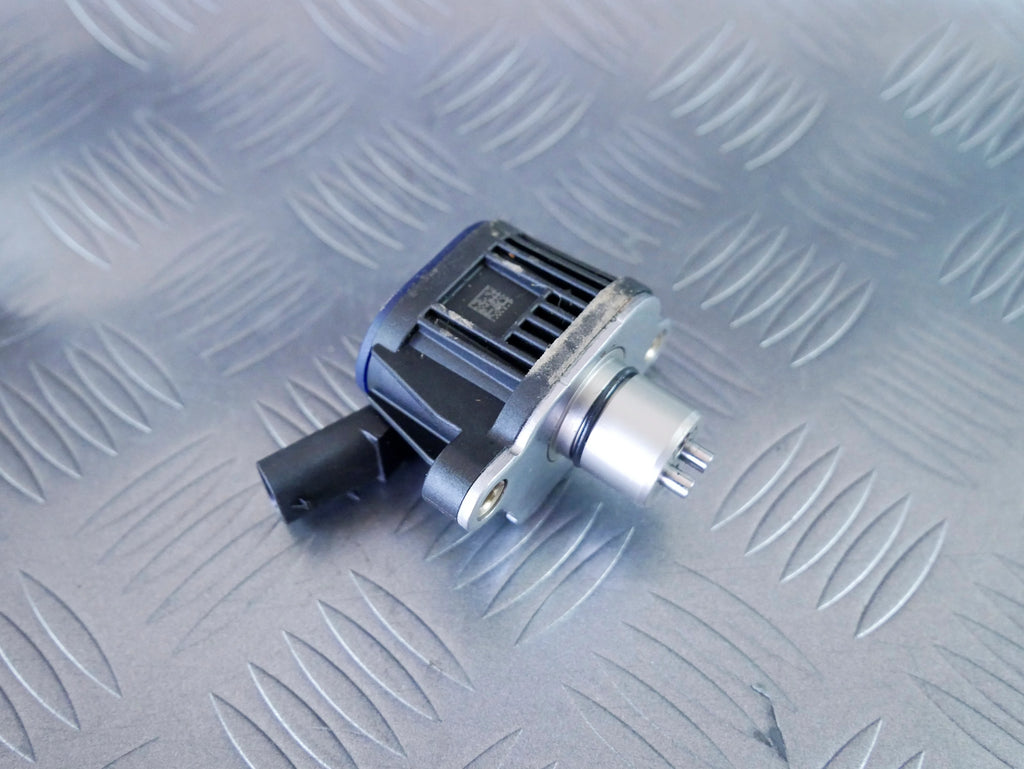 Zawór Elektromagnetyczny N205 04E906048A VW Tiguan 1.5 1.4 TSI Zmiennych Faz OE