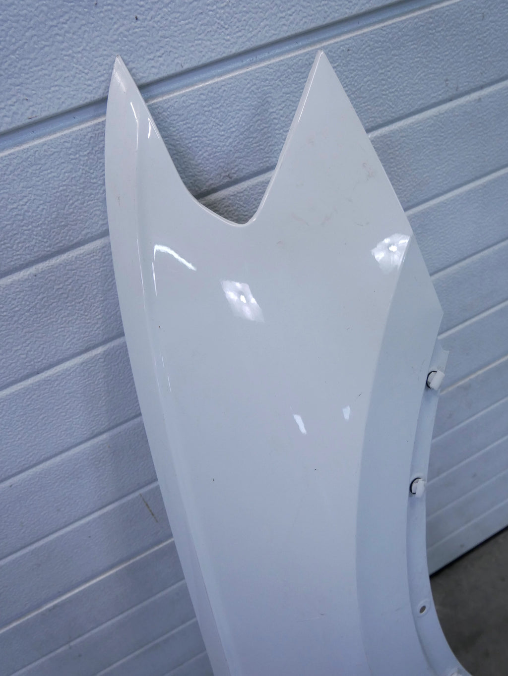 Błotnik Przód Prawy 5NA821106 VW Tiguan II 5NA LC9A Biały Pure White VAG OEM