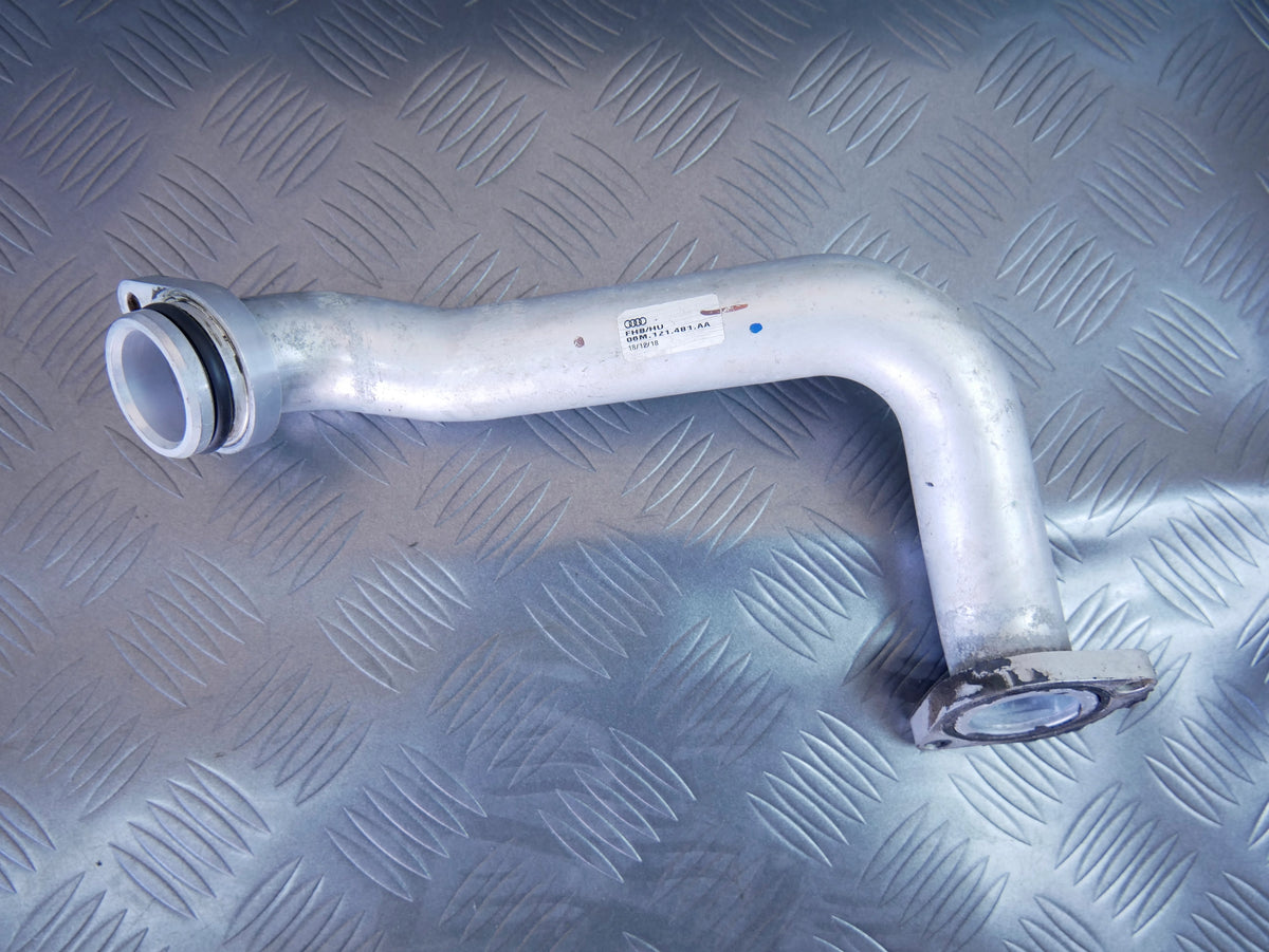 Rura Przewód Wody 06M121481AA Audi A6 A7 4K C8 3.0 TFSI 55 TFSI Chłodzenia OEM