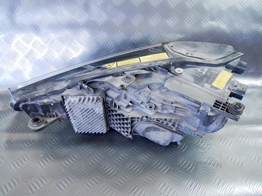 Reflektor Prawy Laser LED 4K8941086B Audi A7 S7 RS7 4K HD Matrix USA OE