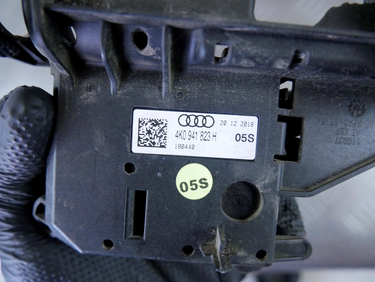 Rozdzielacz Prądu Bezpieczników 4K0941823H Audi A7 4K C8 A6 Skrzynka VAG OE