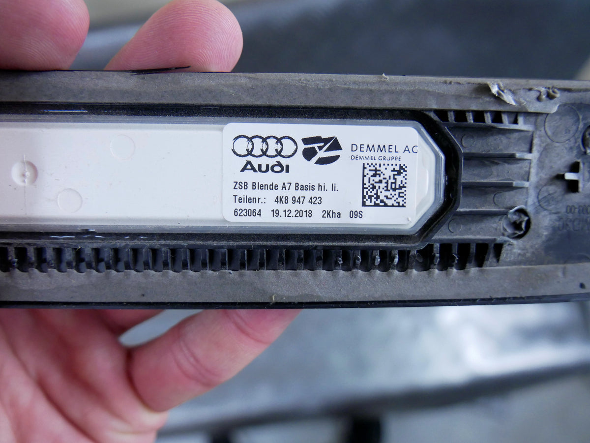 Listwa Progowa Tył Lewa 4K8947423 Audi A7 S7 RS7 4K C8 Stopień Nakładka OE