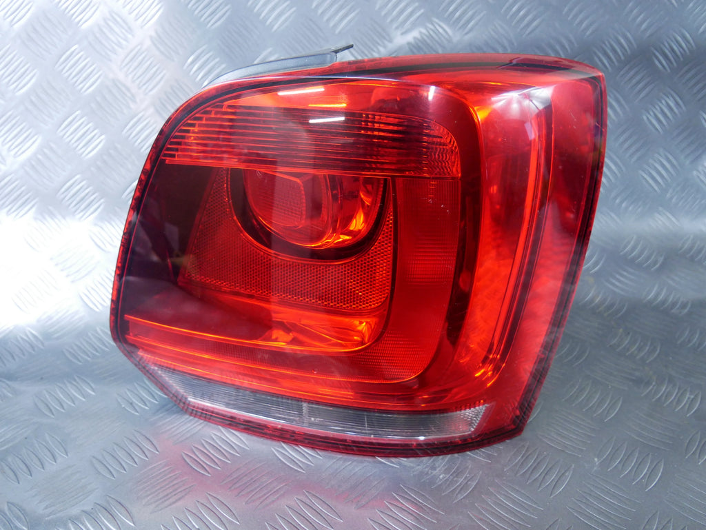 Lampa Tył Prawa Kompletna Wkład 6R0945096 VW Polo 6R 6C Oryginał Tył OEM