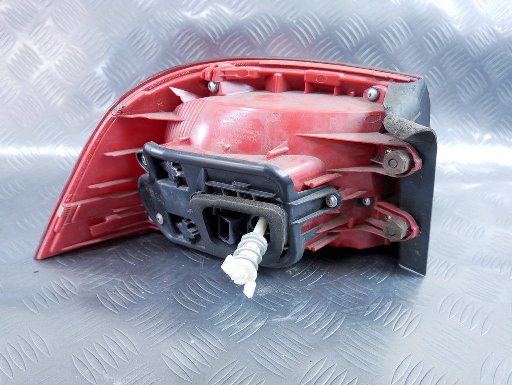 Lampa Tył Prawa Błotnik Wkład 3AF945096 VW Passat B7 Kombi Variant OE
