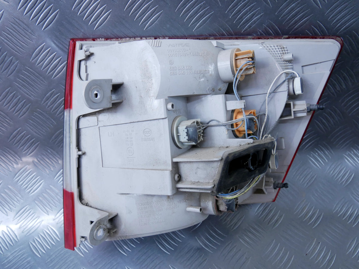 Lampa Tył Lewa Kompletna Wkład 5E9945095 Skoda Octavia III 3 Kombi OE