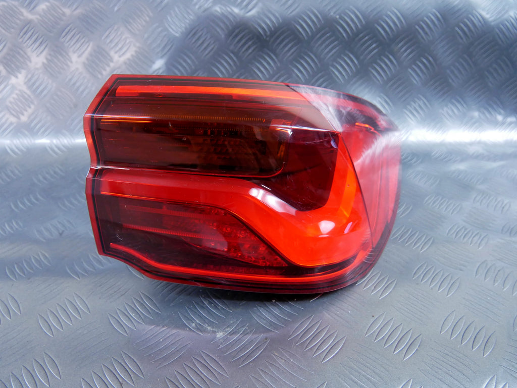 Lampa Tył Prawa Błotnik LED 7444318 BMW X2 F39 Zewnętrzna Oryginał OEM OE