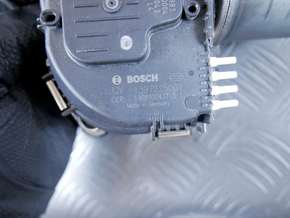 Silnik Wycieraczek Przód 1397225001 Mercedes C W205 Bosch Oryginał OEM OE