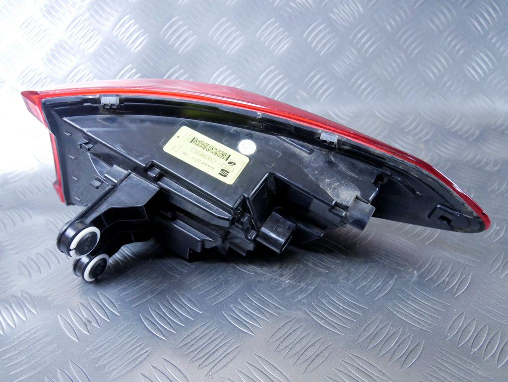 Lampa Tył Lewa Błotnik LED 5FA945207C Seat Leon IV 4 Zewnętrzna Oryginał