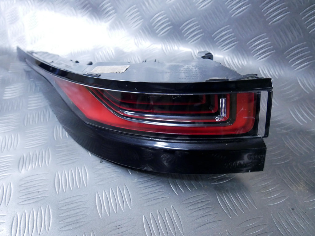 Lampa Tył Lewa Błotnik LED Land Rover Velar L560 Zewnętrzna Oryginał OE
