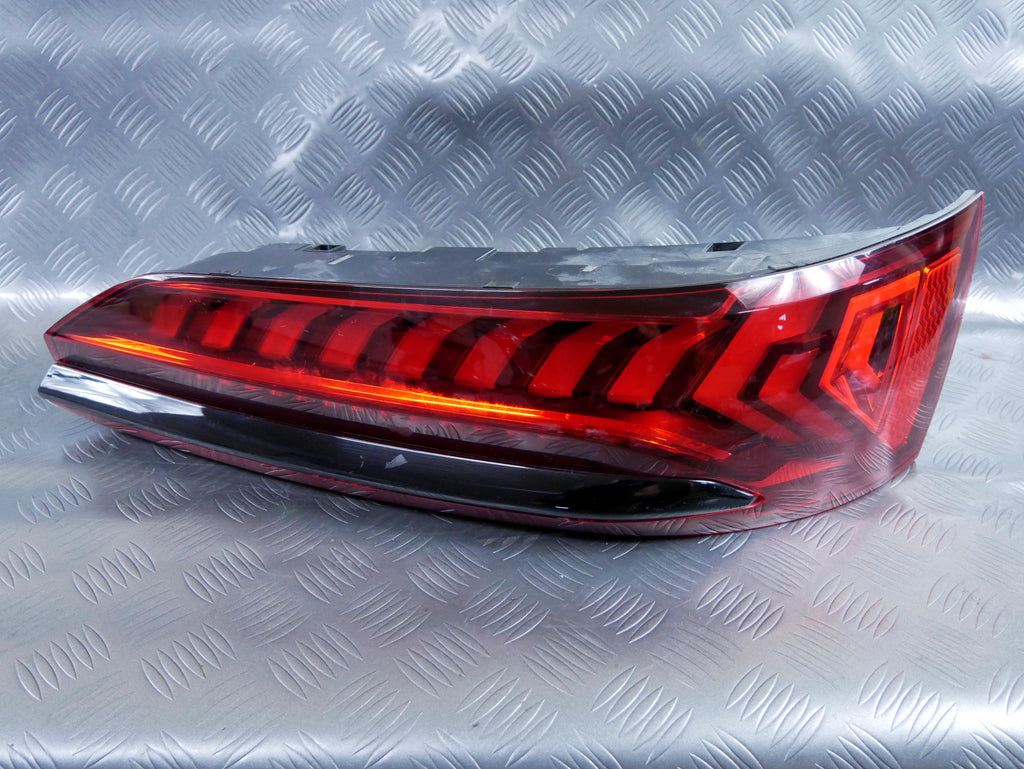 Lampa Tył Prawa Klapa LED 4M0945094H Audi Q7 4M LCI Lift Oryginał OEM OE