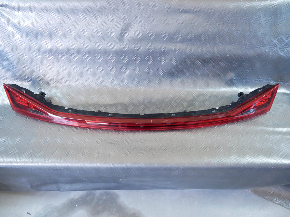 Lampa Tył Lewa Klapa LED 5FF945307B Cupra Formentor Blenda Oryginał OEM OE