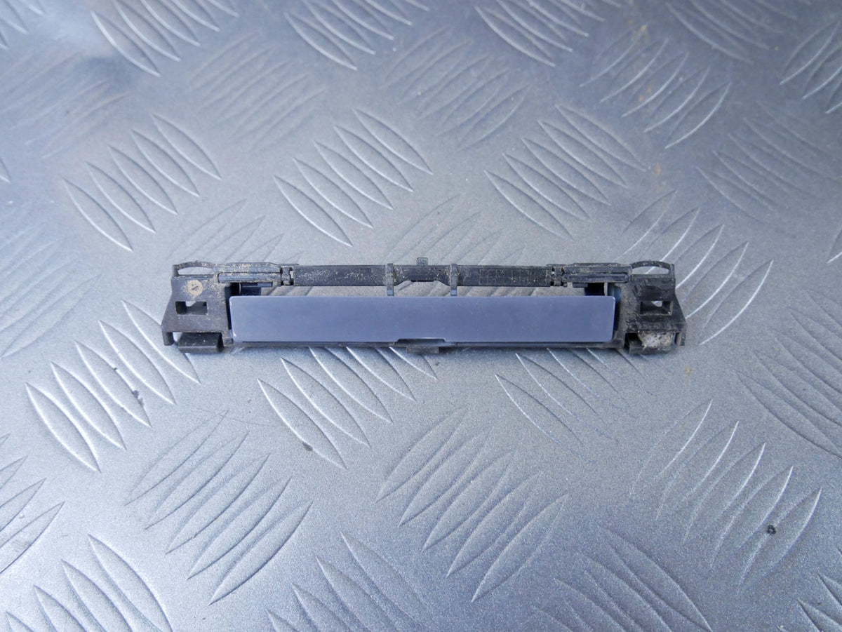 Klips Spinka Listwy Dachu Przód A2057504100 Mercedes C W205 Oryginał OE