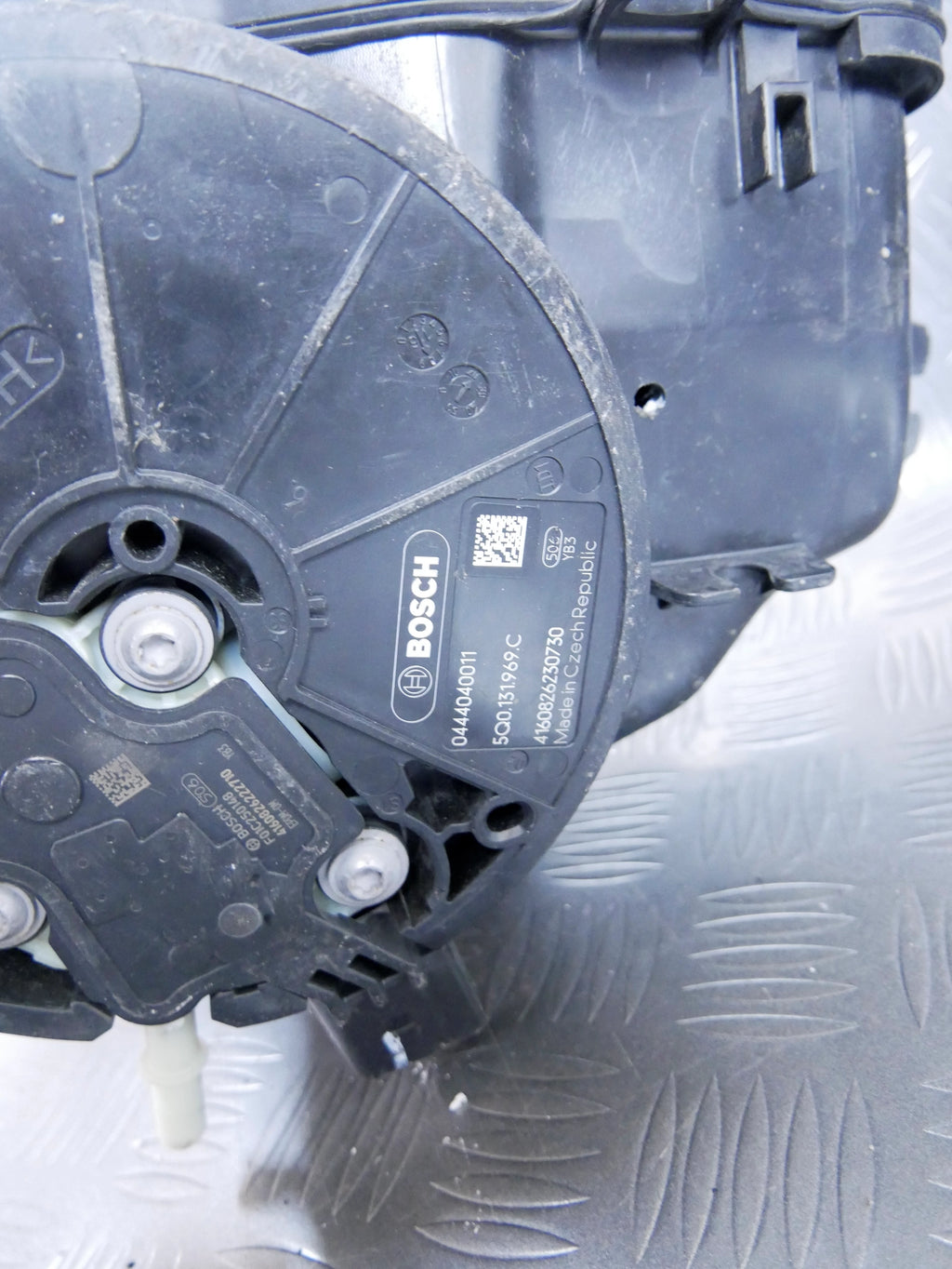 Zbiornik AdBlue Pompa Grzałka 2K5131877A 5Q0131969C VW Caddy V 2.0 TDI OE