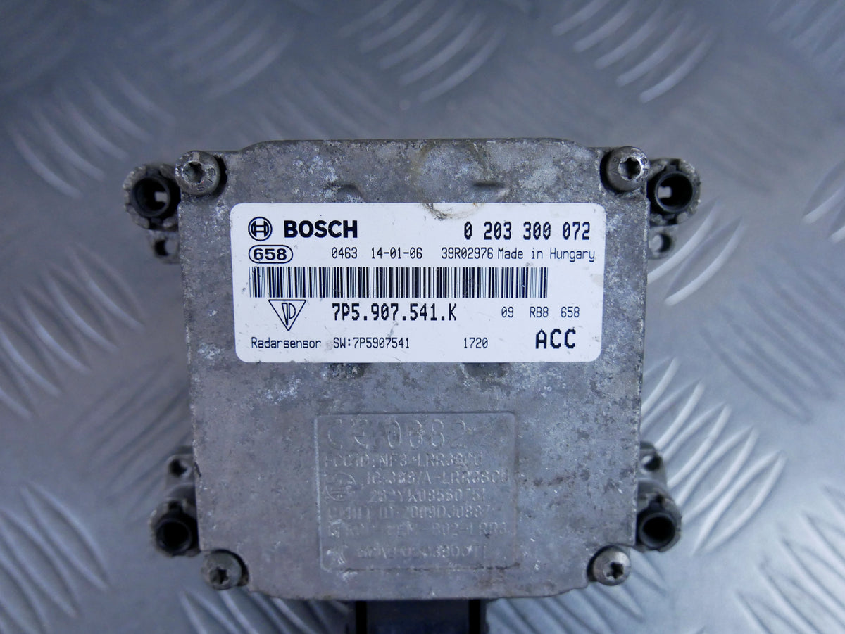 Radar Czujnik ACC Tempomatu 7P5907541K VW Touareg II 7P5 Porsche Cayenne