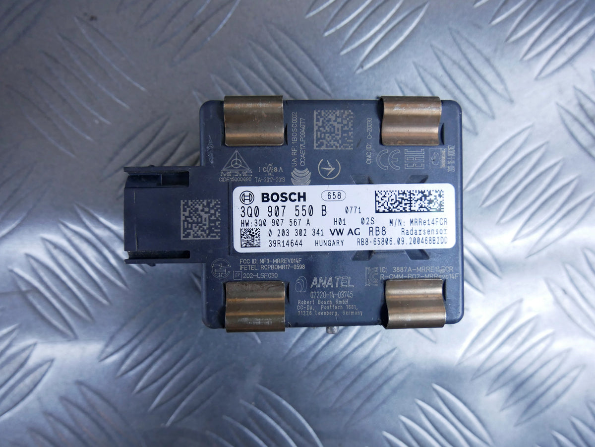 Radar Czujnik ACC Tempomatu 3Q0907550B VW Passat B8 Arteon Golf 7 Skoda