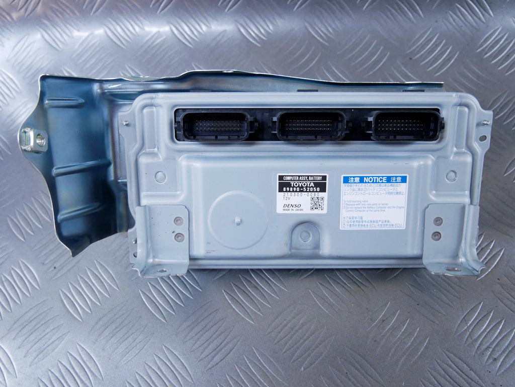 Sterownik Baterii Hybrydy BMS 89890-52050 Toyota Yaris III Hybrid OE OEM
